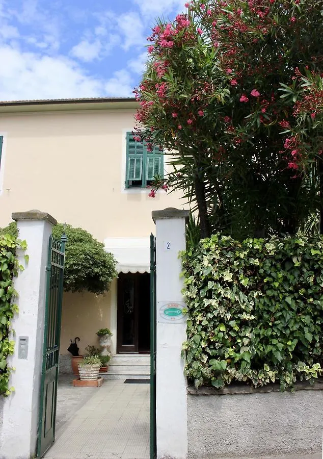 Bed & Breakfast Hotel B&B Giardino Delle Rose Bike&Breakfast Finale Ligure