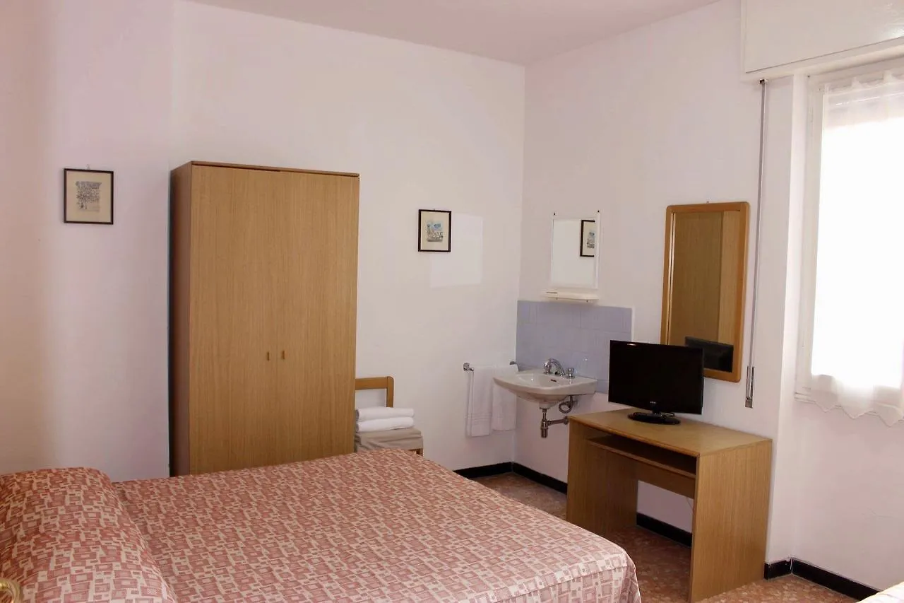 Hotel B&B Giardino Delle Rose Bike&Breakfast Finale Ligure 0*,  Italy